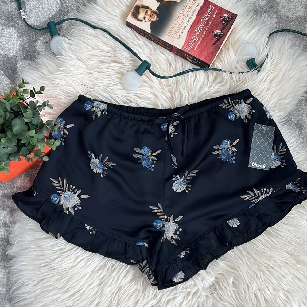 🆕 BNWT HONEY PUNCH FLORAL RUFFLED SHORTS WOMEN SIZE L